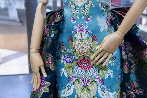 The XIX Exhibition of Valencian Clothing has already been inaugurated at the El Saler Shopping Center. - 11