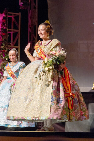 A grape-colored silk for the exaltation of Candela, Fallera Mayor Infantil of Dénia 2024 - 13