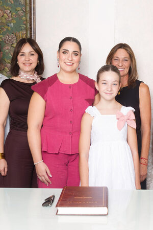 The Falleras Mayores of Alzira 2026 receive their spolines in Vives and Marí - 11