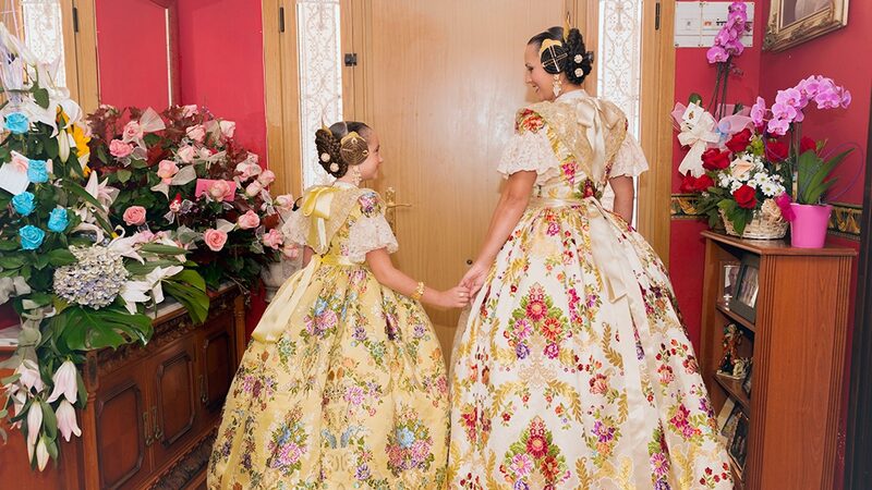 Sagunto's Falleras Mayores elect Vives and Marí