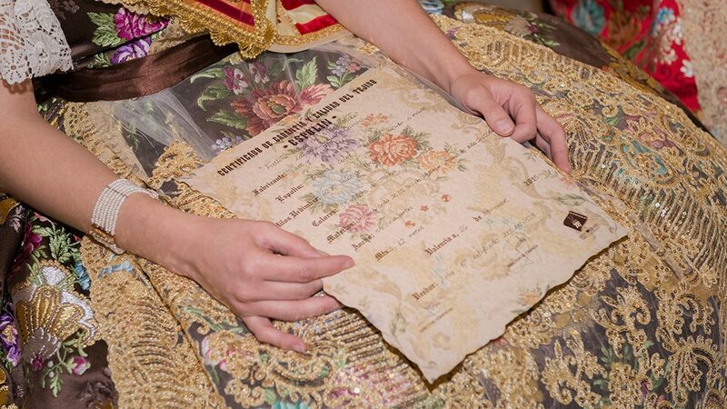 Vives y Marí delivers the certificates of authenticity of the Espolines 2015