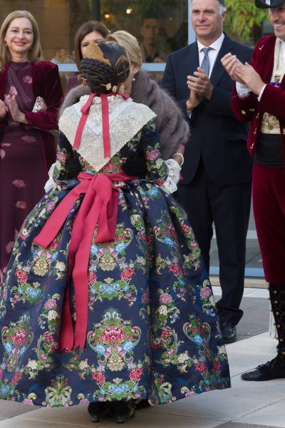 Carla Simó debuts a Vives y Marí fabric in Torrent - 5