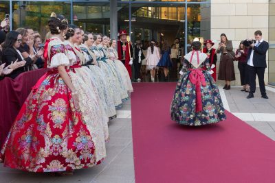 Carla Simó debuts a Vives y Marí fabric in Torrent - 8